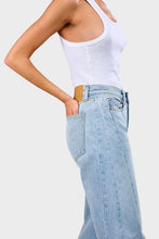 Load image into Gallery viewer, Slim Lasso Jean - Super Light Vintage