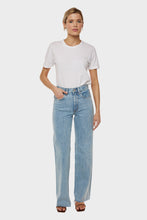 Load image into Gallery viewer, Slim Heritage Short Sleeve T-Shirt - White