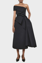 Load image into Gallery viewer, Black One Shoulder Asymmetric Top