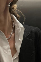 Load image into Gallery viewer, The Caroline Earring - Silver