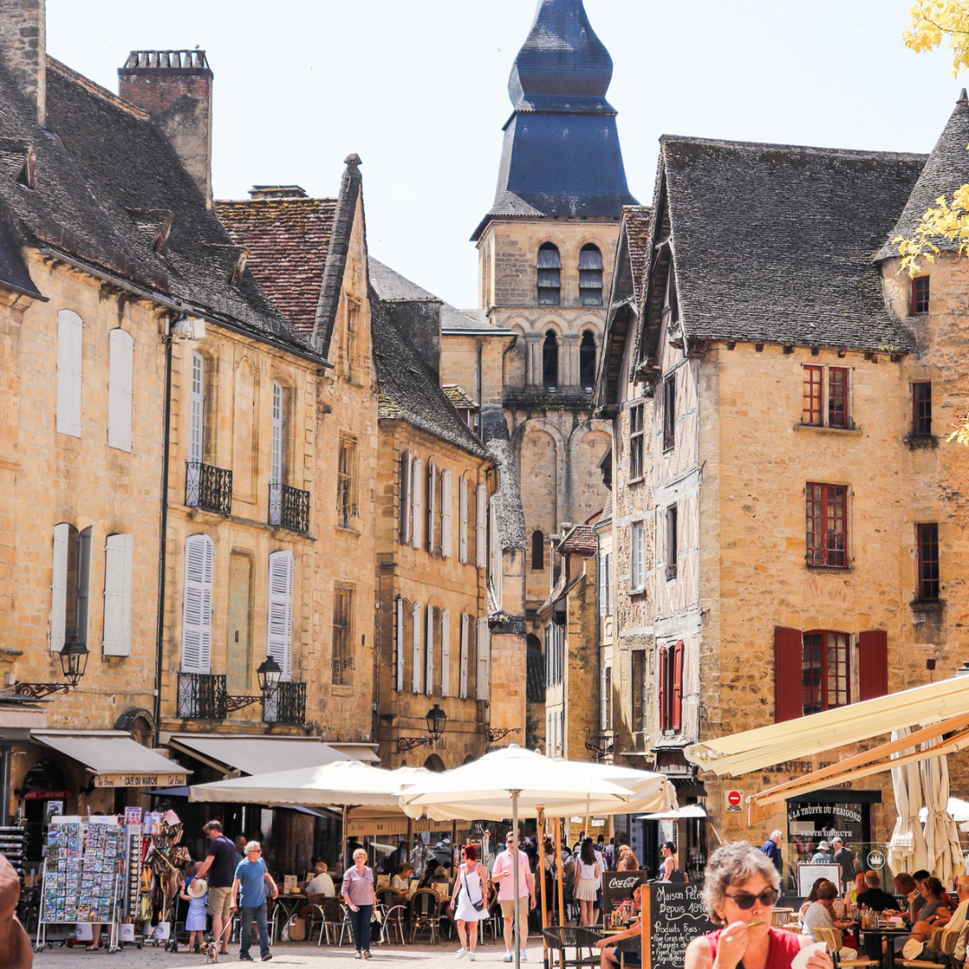 Apothea Abroad: Dordogne, France