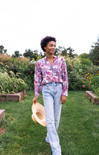 Load image into Gallery viewer, Anita Shirt - Pristine Paisley Light
