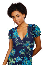 Load image into Gallery viewer, Reis Maxi Dress - Escala Floral Navy
