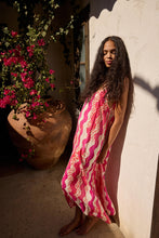 Load image into Gallery viewer, Heather Maxi - Coral Wave Fuchsia
