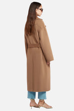 Load image into Gallery viewer, Alamo Coat - Camel
