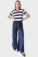 Load image into Gallery viewer, Essential Short Sleeve Crew - Wide Navy Stripe
