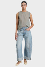 Load image into Gallery viewer, Relaxed Cuff Lasso Jean - Jac Wash
