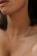 Load image into Gallery viewer, Maggie Bi-Material Necklace - Gold/Pearl
