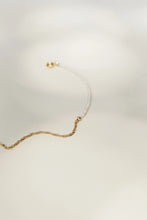 Load image into Gallery viewer, Maggie Bi-Material Bracelet - Gold/Pearl
