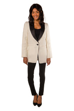 Load image into Gallery viewer, Wingtip 2 Ivory Dinner Jacket - Ivory Linen &amp; Black
