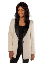 Load image into Gallery viewer, Wingtip 2 Ivory Dinner Jacket - Ivory Linen &amp; Black
