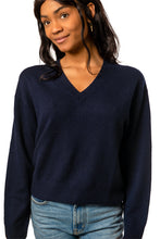 Load image into Gallery viewer, Malibu V 2.0 Sweater - Navy

